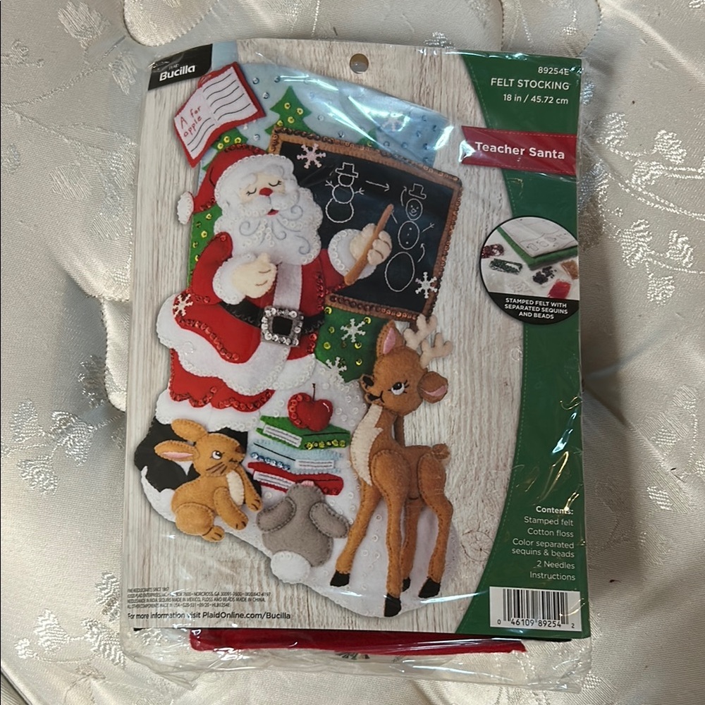 Bucilla Holiday Decor Felt Stocking Kit Red and Green